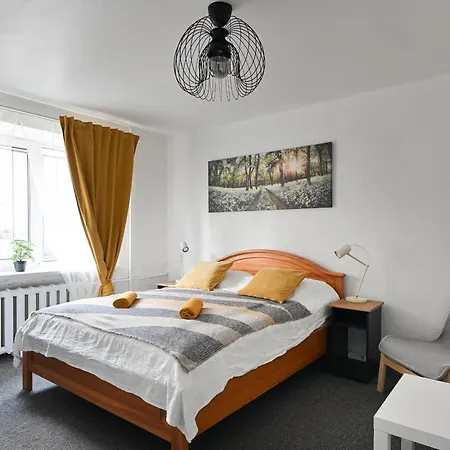 Apartment Cozy Next To Old